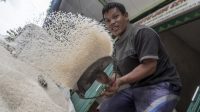 antarafoto-mafia-beras-020223-adm-7_ratio-16x9 Pemerintah Janji Beras Impor Keluar Hanya Saat Kondisi Darurat