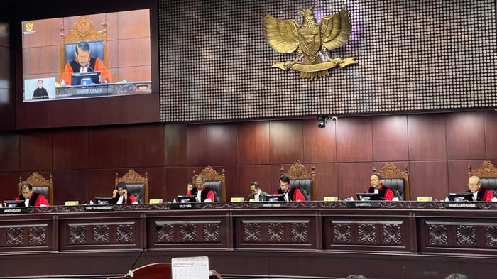 DPR Bakal Tanyakan ke MK soal Putusan Batas Usia Capres-Cawpres