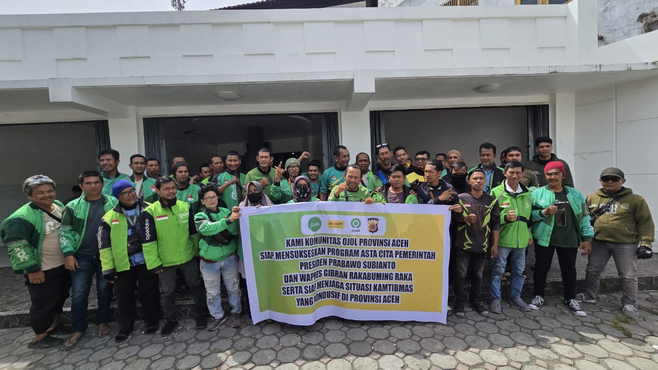 Polda Aceh Salurkan Bantuan Beras