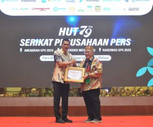 Pemerintah Aceh Terima Lestari Awards