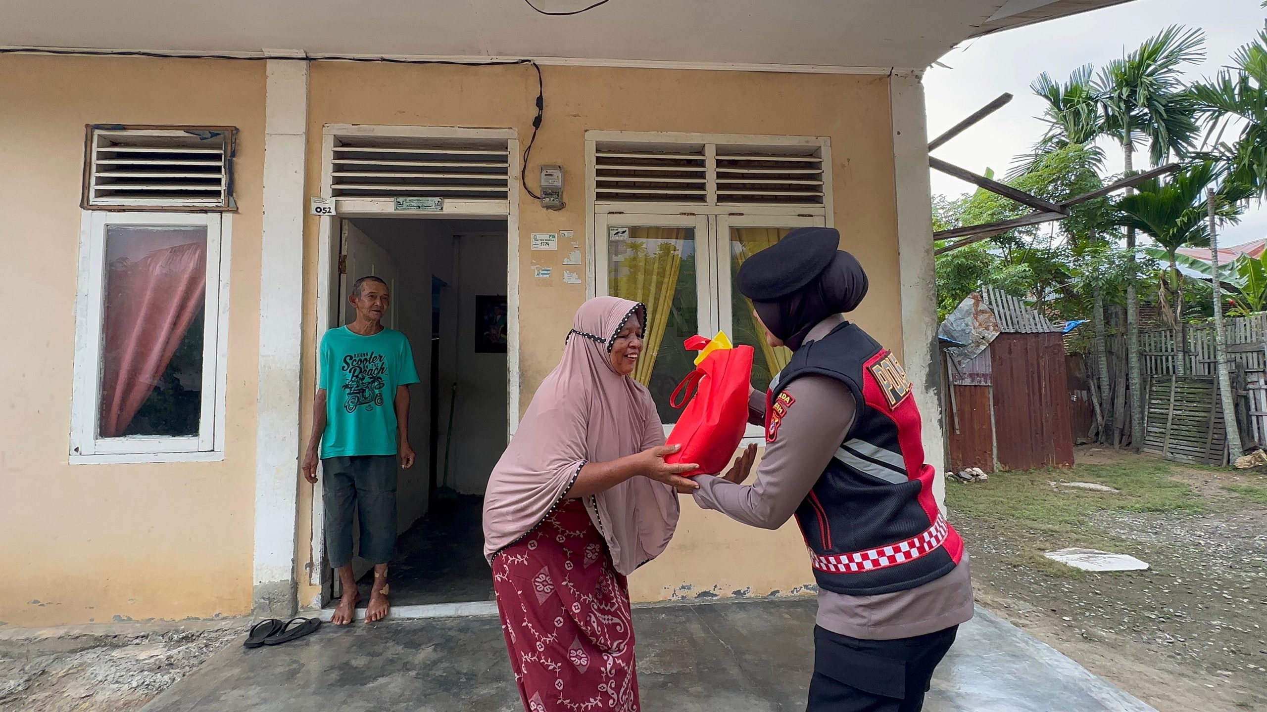 Ditsamapta Polda Aceh Gelar Jum'at Berkah