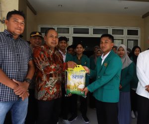 Polda Aceh Bagikan Bantuan