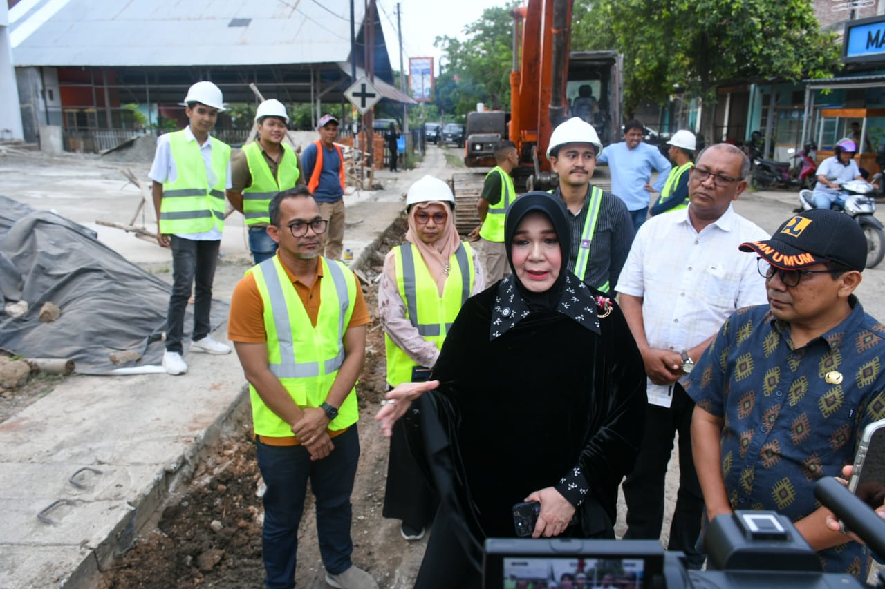 Illiza Tinjau Perbaikan Jalan A Majid Ibrahim