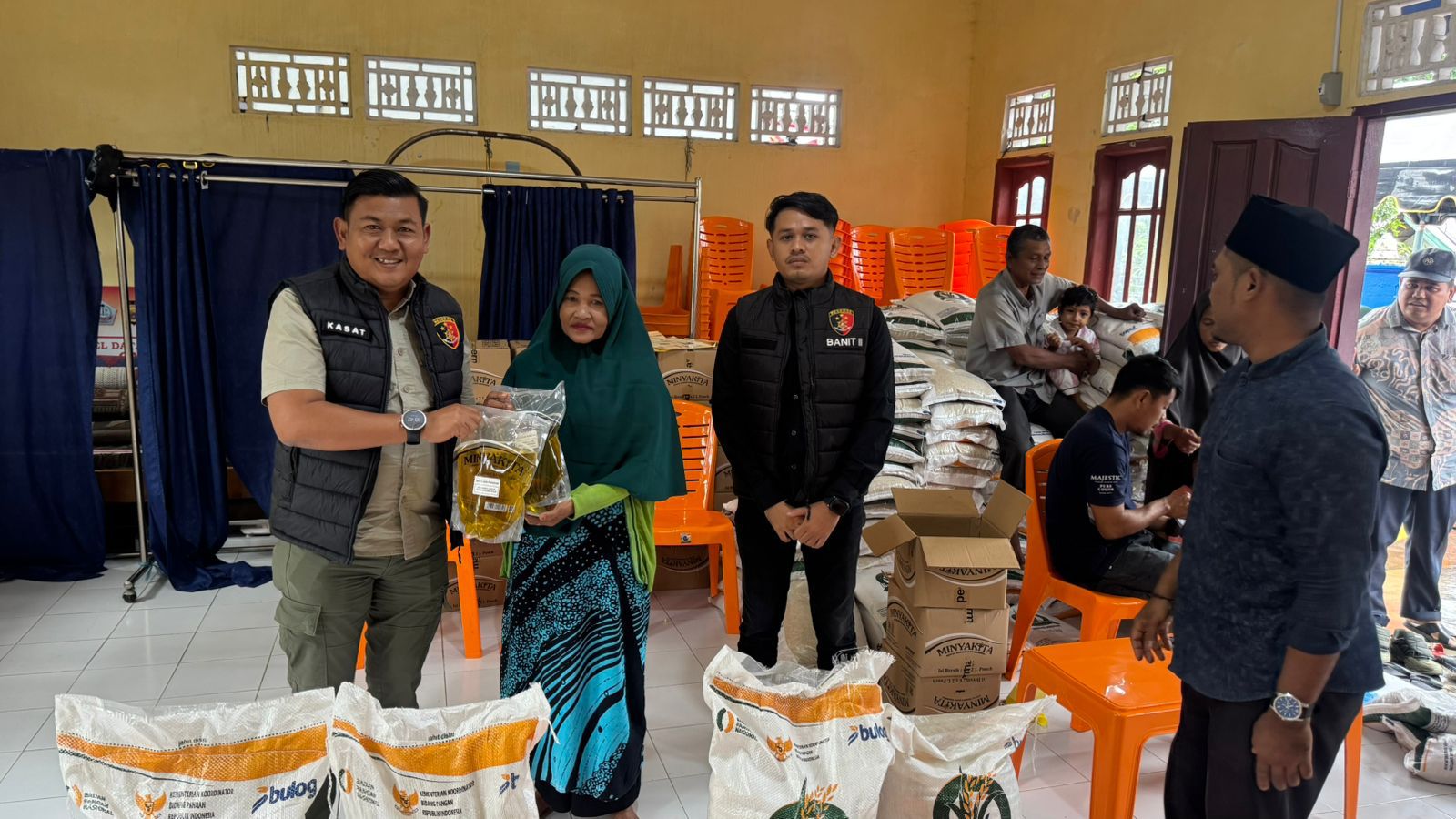 Polres Pidie Jaya Awasi Ketat Penyaluran Bantuan Pangan 2025 di Kecamatan Bandar Baru