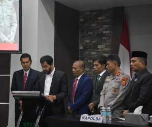 Mualem Tetapkan Aceh Darurat Bencana