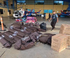 Polri Kirim Ribuan Paket Kebutuhan dan Peralatan SAR ke Aceh, Sumut, dan Sumbar