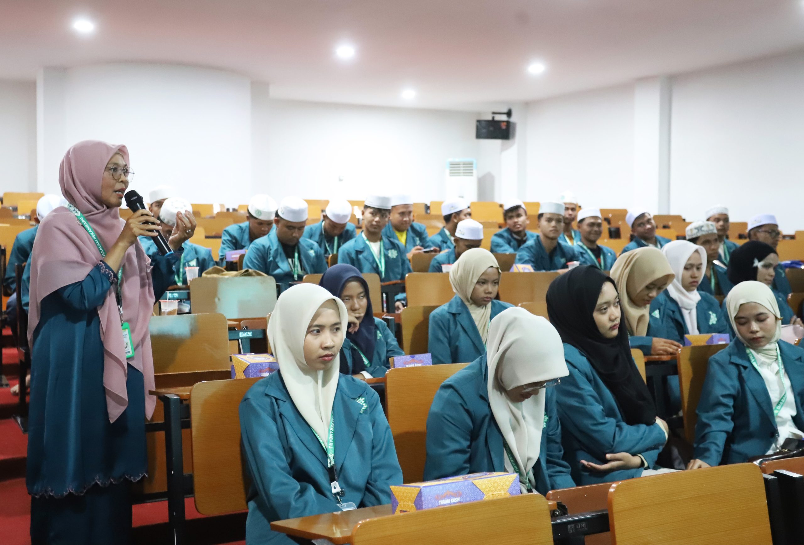 USK Sambut Study Tour SMA Babussalam Pekanbaru