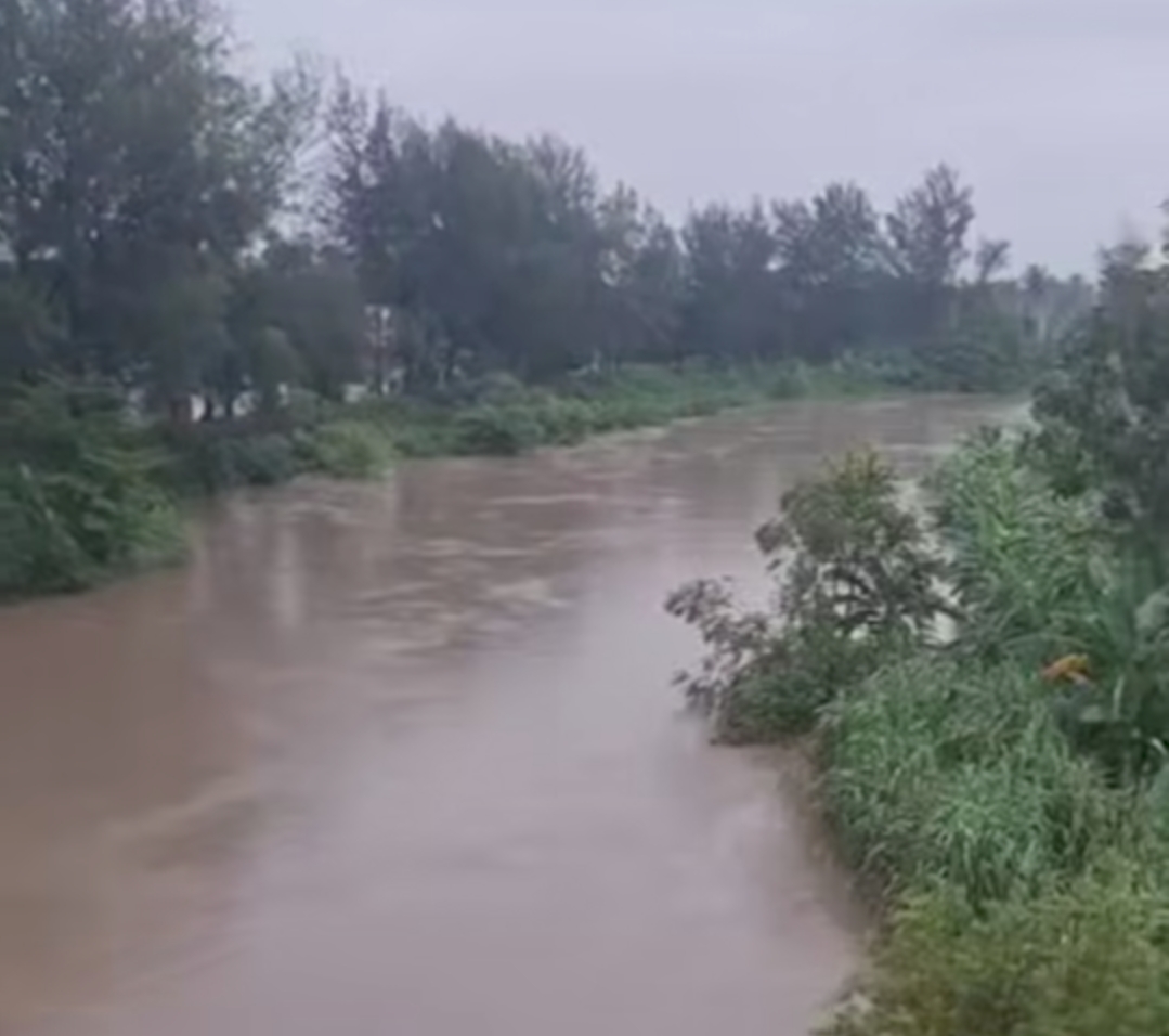Debit Krueng Aceh Naik Jelang Malam, Warga Diminta Waspada Potensi Banjir Susulan