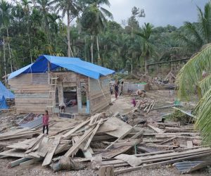 Jalur Lintas Aceh Timur - Langsa Pulih, Bantuan Logistik Tembus Pedalaman Aceh Timur via Sungai dan Udara