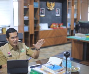 IMG-20251208-WA0179 Pemerintah Aceh Optimalkan Distribusi Logistik dan Alkes via Udara ke Daerah Terisolir