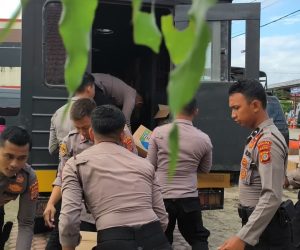 Ditsamapta Polda Aceh Perkuat Penanganan Bencana, BKO Ke Polres Aceh Utara Salurkan Bantuan Untuk Warga Terdampak Banjir
