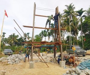 Kodim 0108/Agara Laksanakan Penyambungan Besi Penahan Pylon