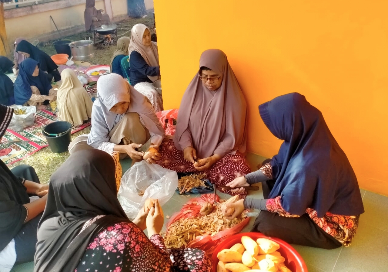 Tradisi Toet Apam dan Bubur Asyura di Pulo Aceh