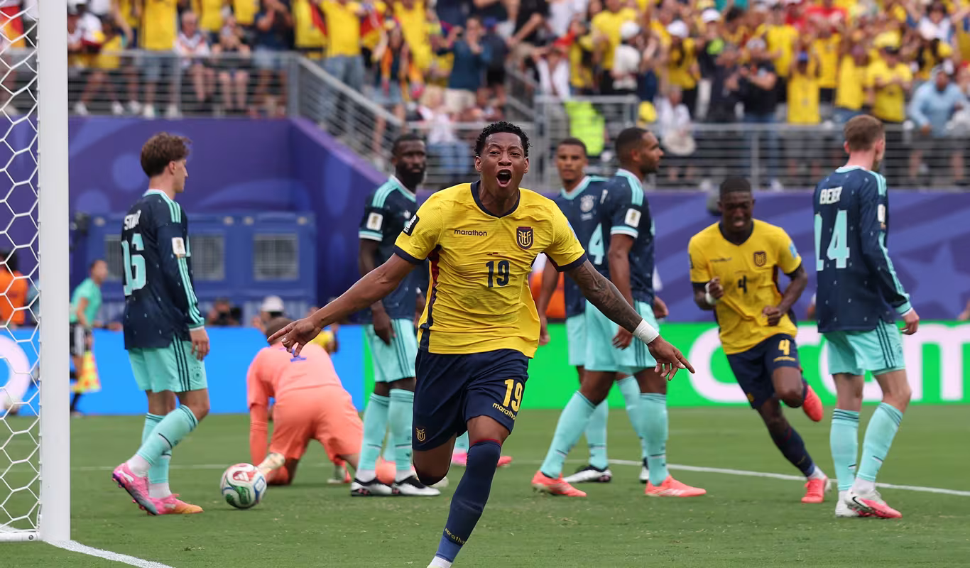 Ekuador Kalahkan Jerman 2-1
