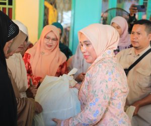 DWP Aceh Salurkan Bantuan untuk Puluhan Lansia Korban Kebakaran