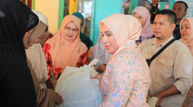 DWP Aceh Salurkan Bantuan untuk Puluhan Lansia Korban Kebakaran