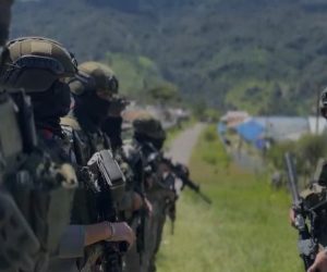 Patroli Jalan Kaki di Sinak Wujudkan Rasa Aman
