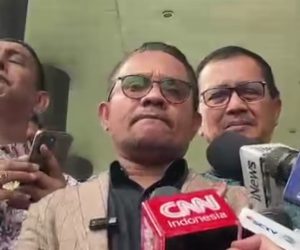 Roy Suryo dan Dokter Tifa Tolak Damai