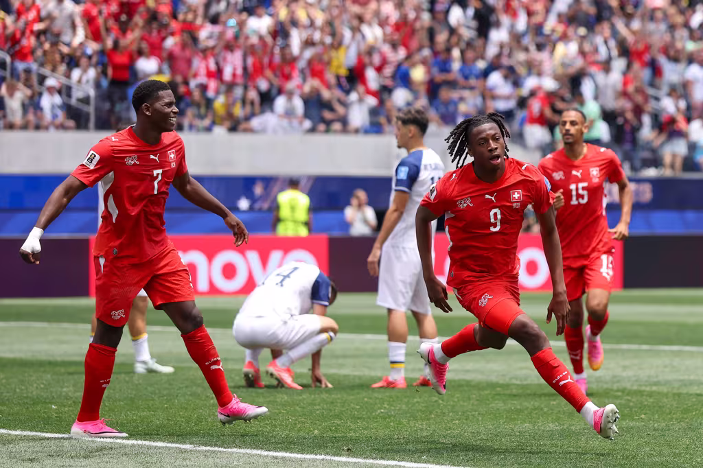 Swiss Naik ke Puncak Klasemen