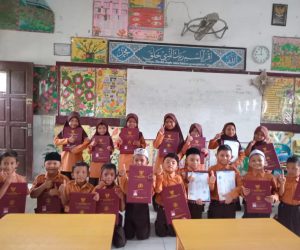 Untitled 10 Tips Hemat Tahun Ajaran Baru