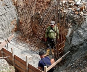 Kodim 0108/Agara Rakit Besi dan Pasang Bekisting