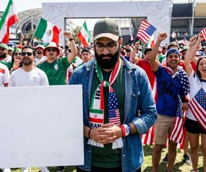 Penggemar Iran-Amerika Hadapi Dilema