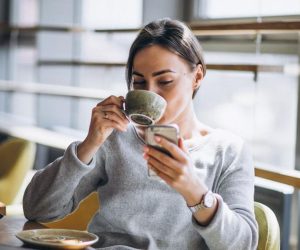 Waktu Minum Kopi yang Bikin Panjang Umur