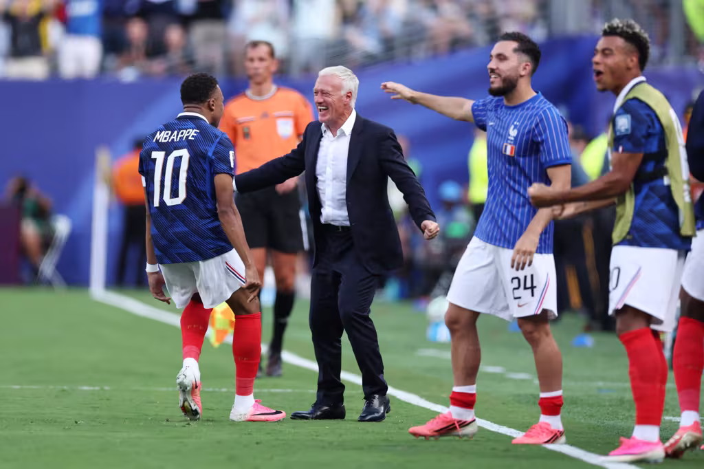 Michael Olise Bersinar, Prancis Hancurkan Swedia 3-0