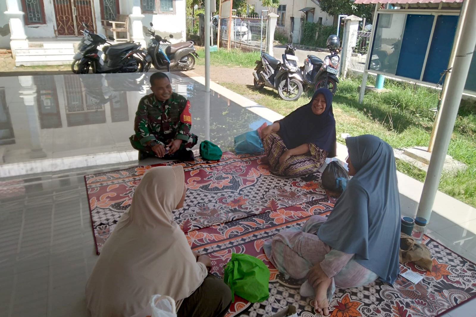 Babinsa Syiah Kuala Jalin Kedekatan