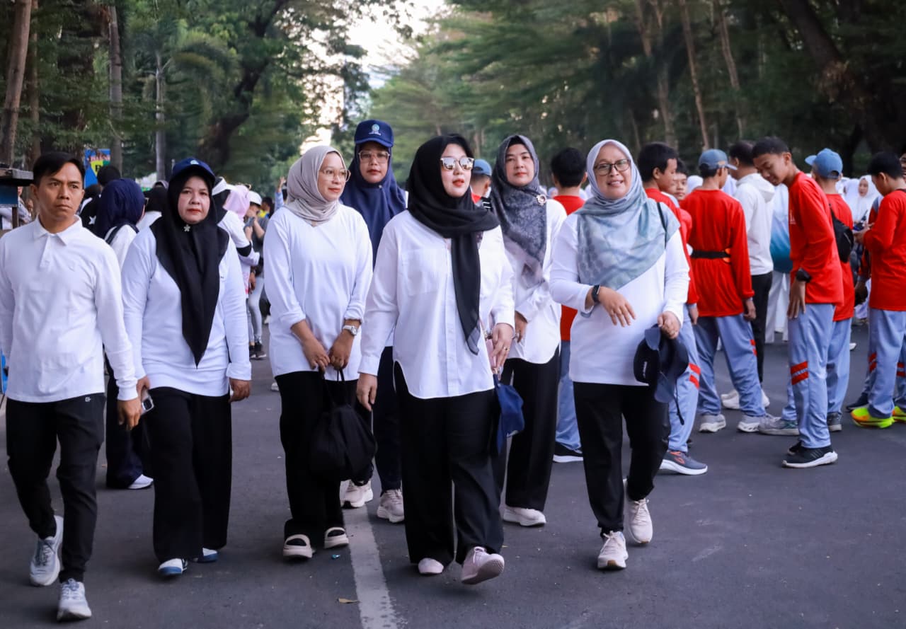 Ketua TP PKK Aceh Besar Perkuat Sinergi Lewat Jalan Sehat HKG PKK Nasional
