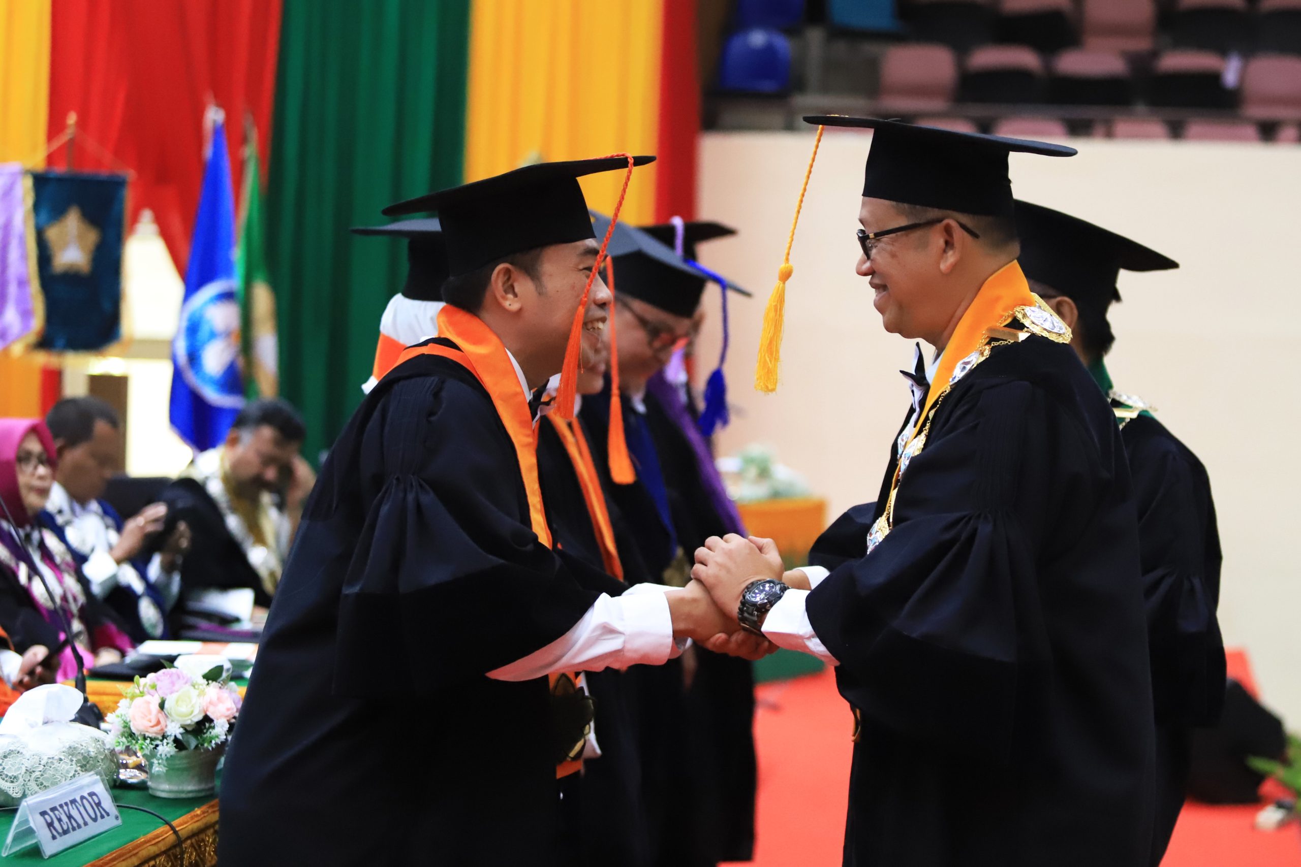 USK Kukuhkan Lima Guru Besar Baru