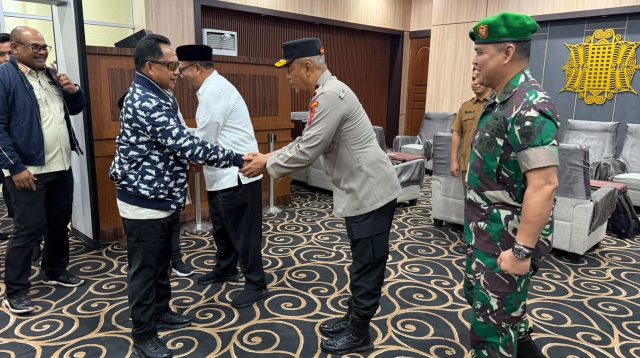 Wakapolda Aceh Sambut Kedatangan Mendagri