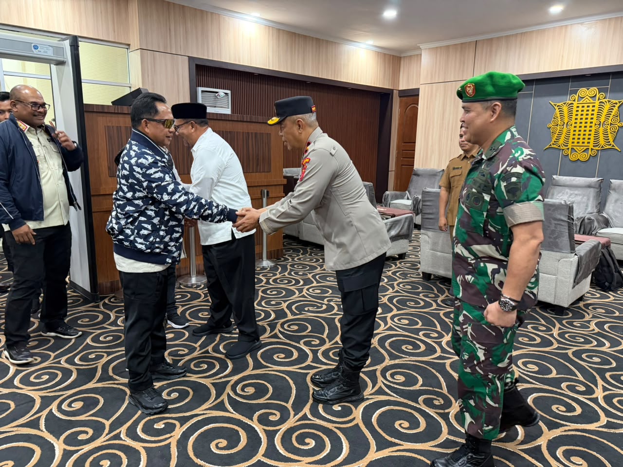 Wakapolda Aceh Sambut Kedatangan Mendagri