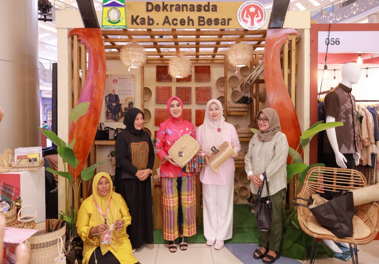 Rita Mayasari Perkenalkan Produk Unggulan Aceh Besar
