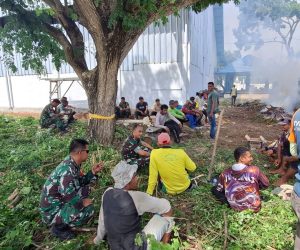 Gotong Royong Bersihkan Koperasi Desa Merah Putih Kayee Panyang