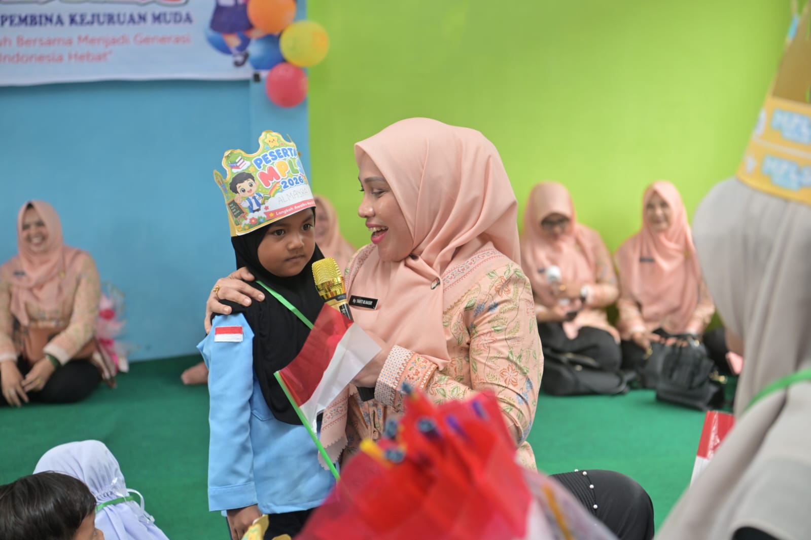 DWP Aceh Salurkan Bantuan Perlengkapan Sekolah