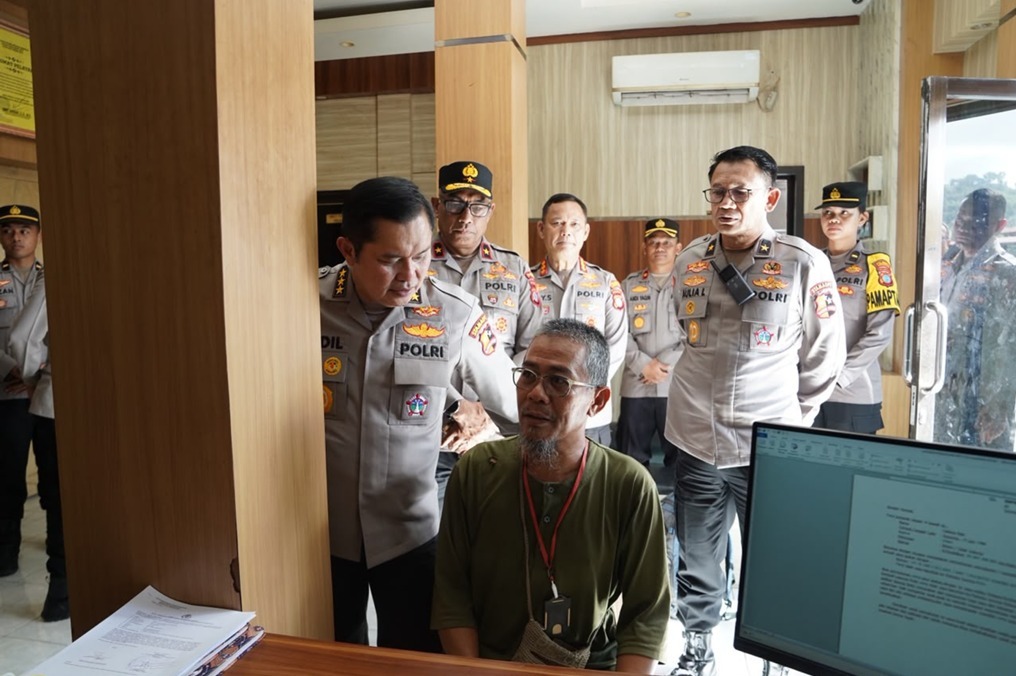 Astamaops Kapolri Dorong Transformasi Layanan 110 dan Command Center