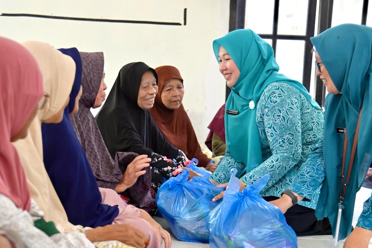 Ketua TP-PKK Aceh Besar Perkuat Peran Kader