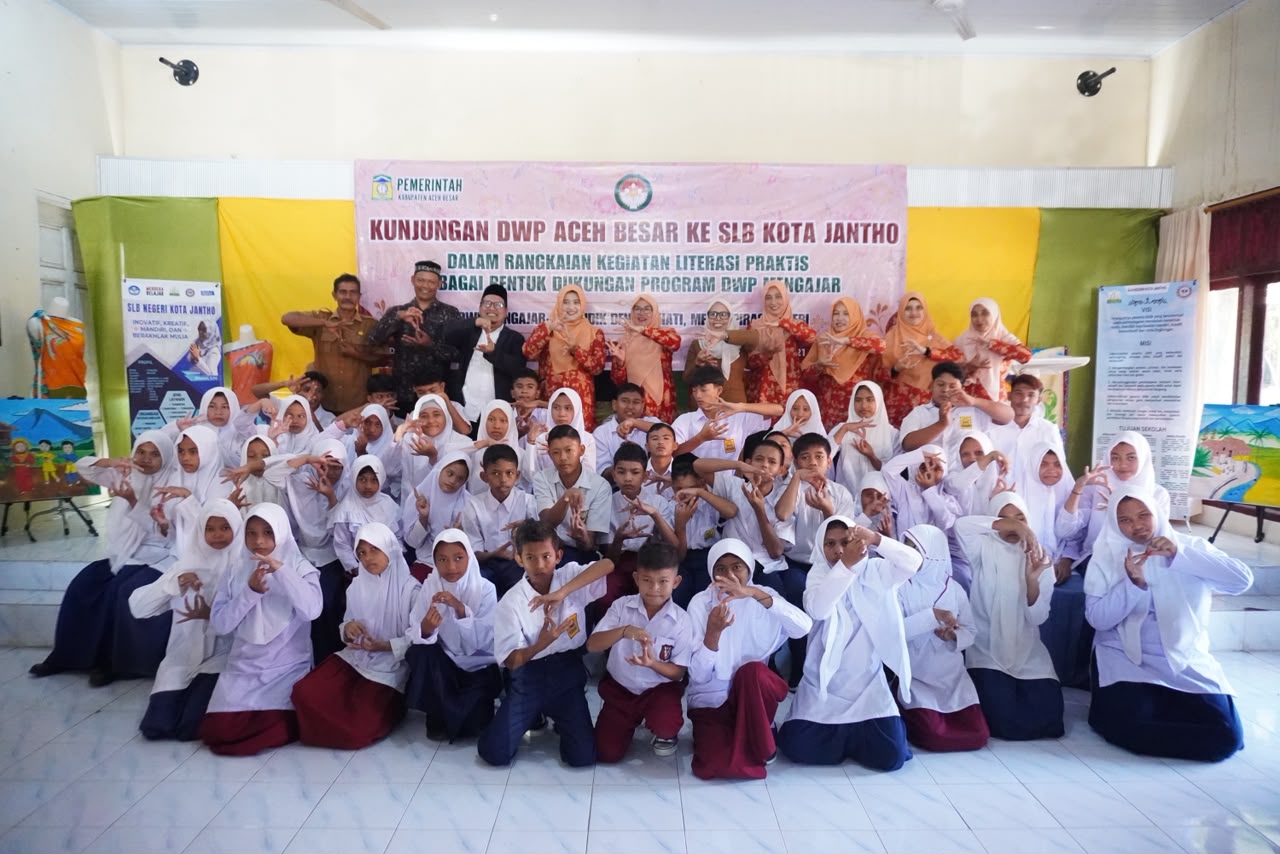 Dorong Semangat Belajar Murid SLB Kota Jantho