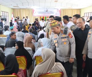 Kapolda Aceh Serahkan 1.000 Paket Sembako