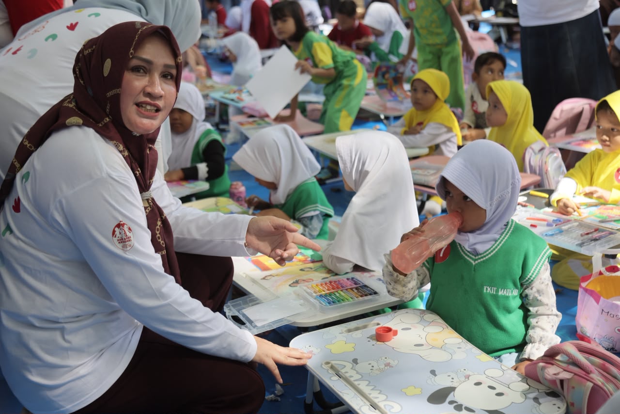 Sejenak Tinggalkan Gawai Lestarikan Permainan Tradisional