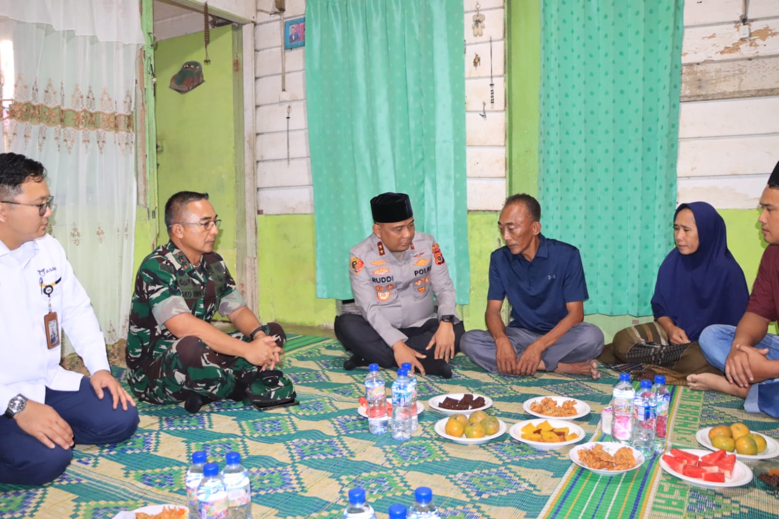 Wujud Penghormatan dan Soliditas TNI–Polri