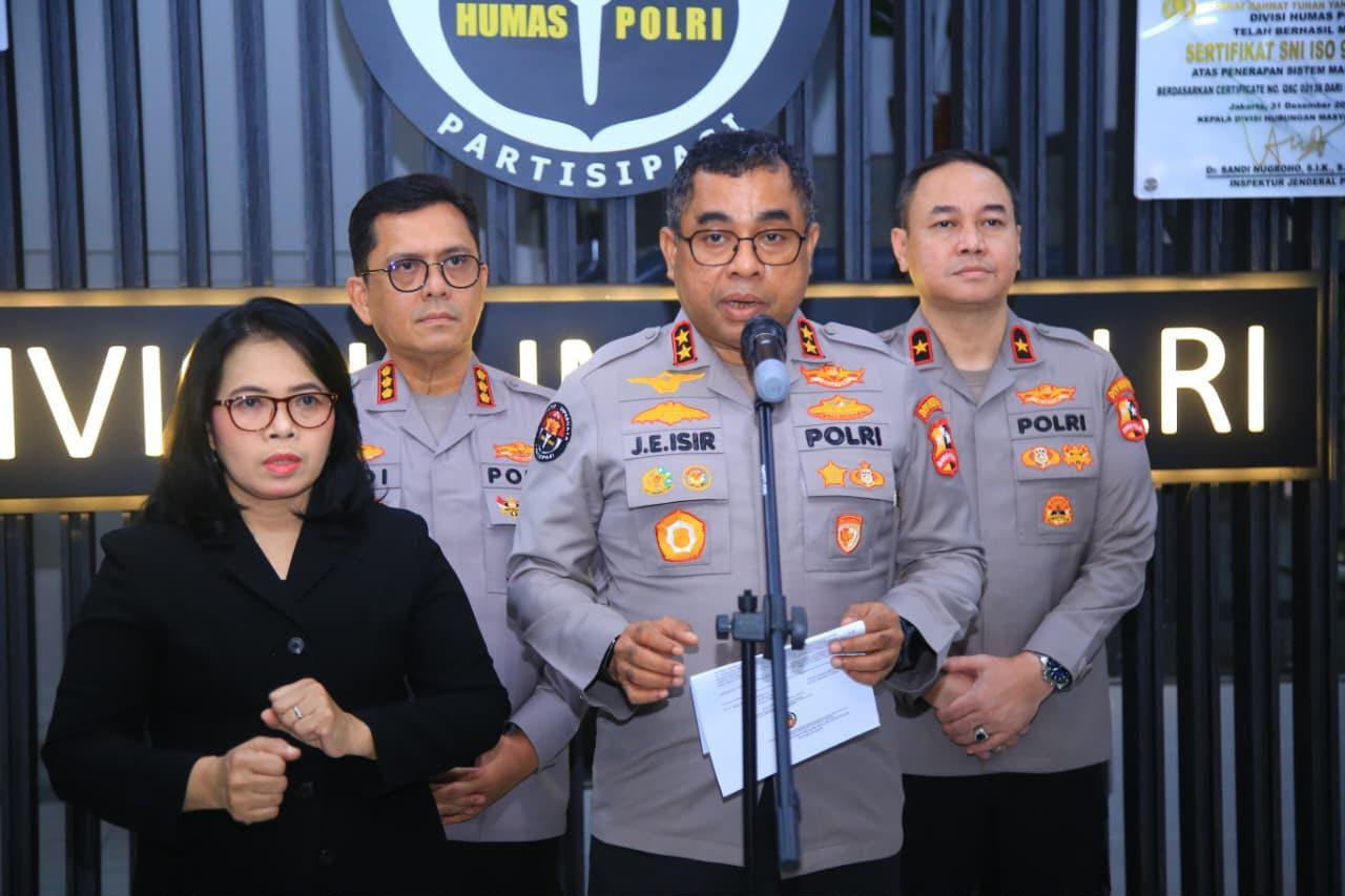 Polri Mutasi 146 Pati dan Pamen