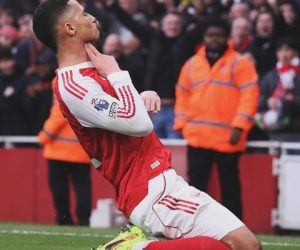 Cedera Punggung Bek Arsenal Absen dalam Waktu Lama