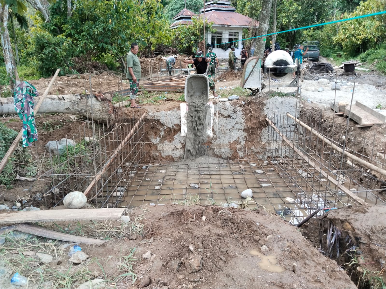 Percepat Pembangunan Pondasi Jembatan Gantung