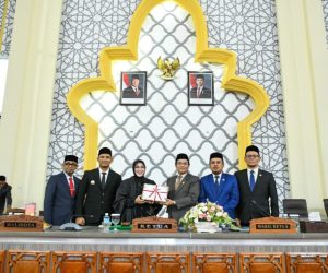 Illiza Serahkan RKUA-PPAS 2027 ke Dewan