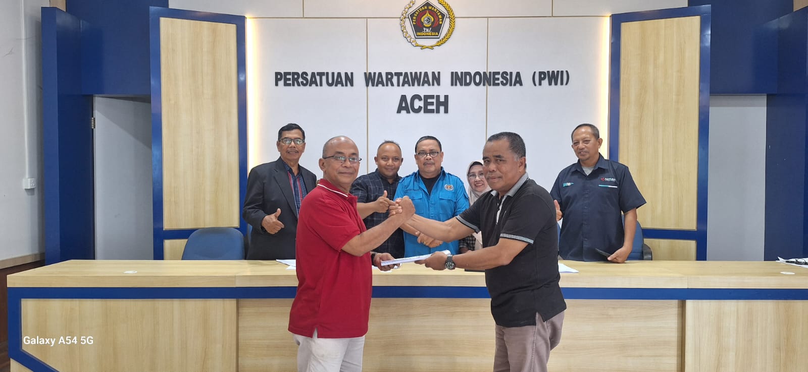 Azhari Ketua Koperasi Tinta Emas Aceh