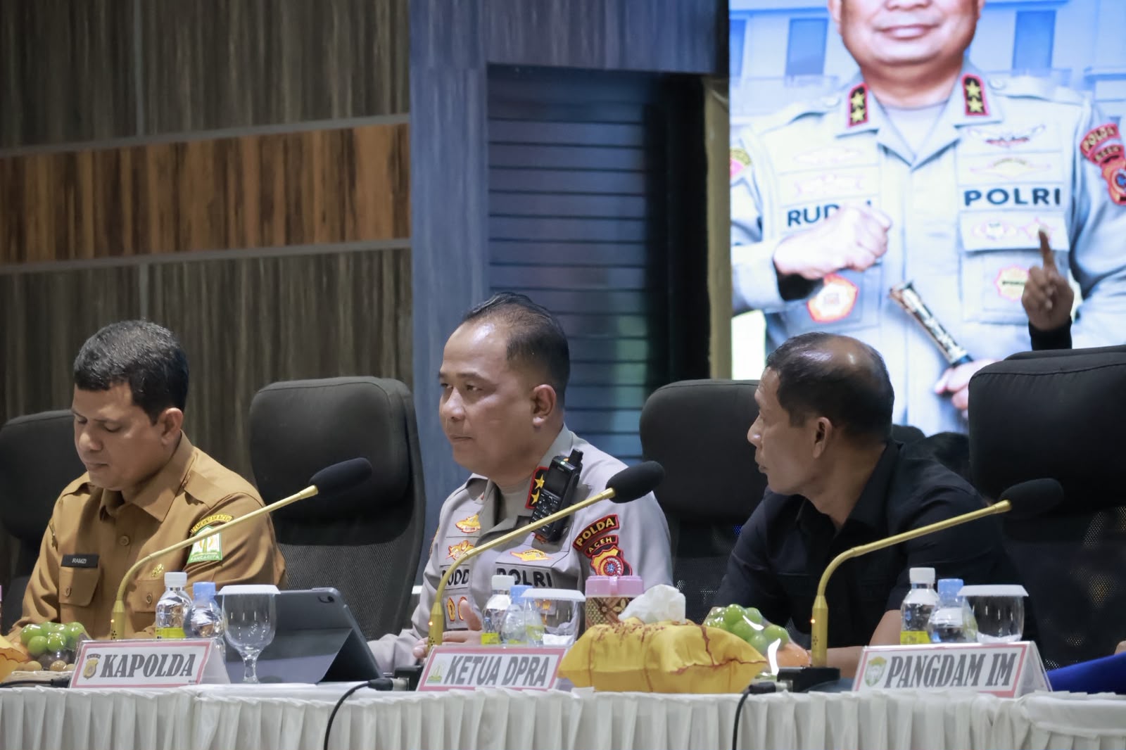Kejar dan Miskinkan Bandar Narkotika