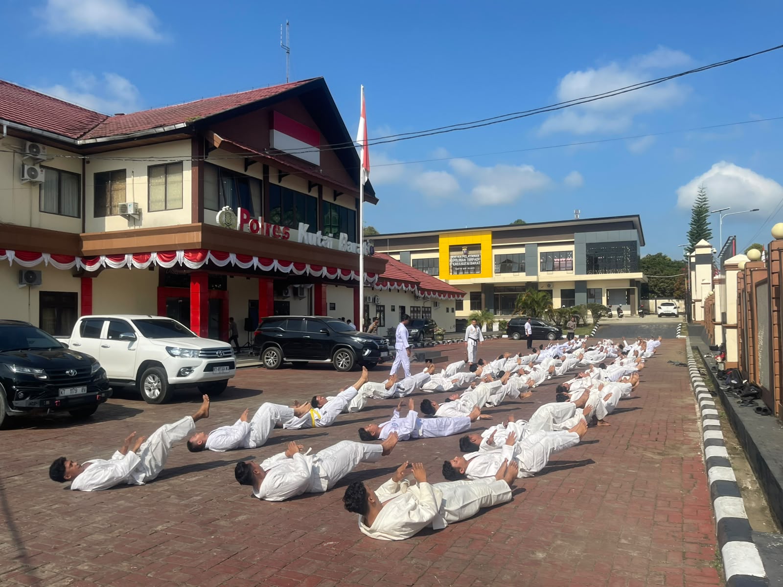 Personel Bintara Uji Kemampuan Fisik