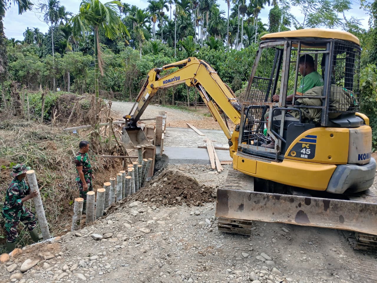Satgas TMMD Ke-129 Kodim 0102/Pidie Pacu Pemasangan Cerucuk
